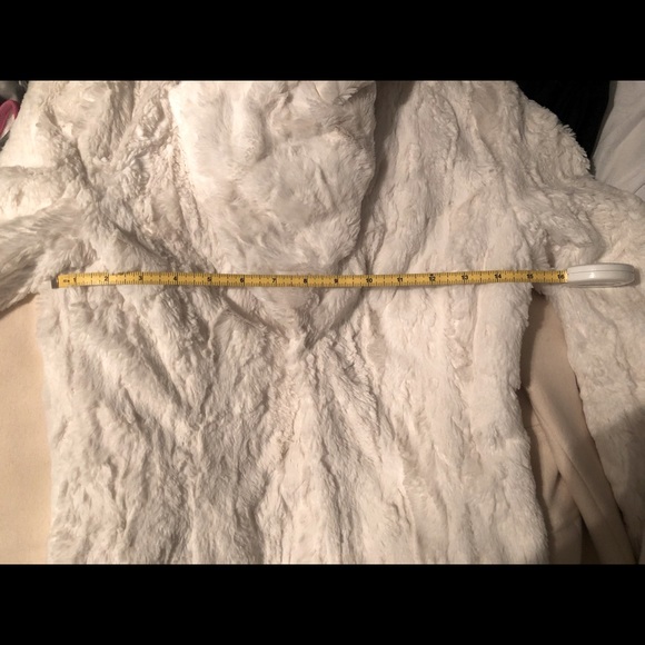 ❌❌SOLD Bebe faux fur jacket❌❌ - Picture 6 of 6